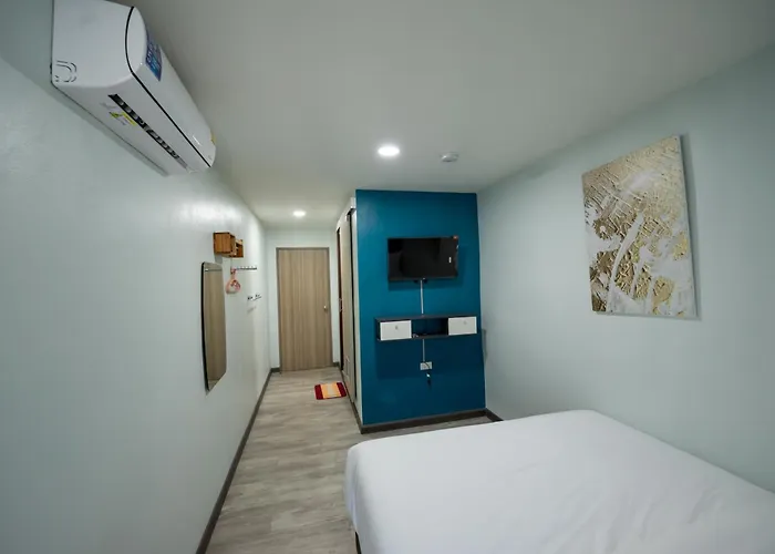 Skylink Homes - Pattunaam - Airport Link & Bts Chidlom Апарт-отель Бангкок