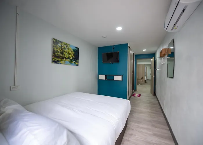 Апарт-отель Skylink Homes - Pattunaam - Airport Link & Bts Chidlom 3*