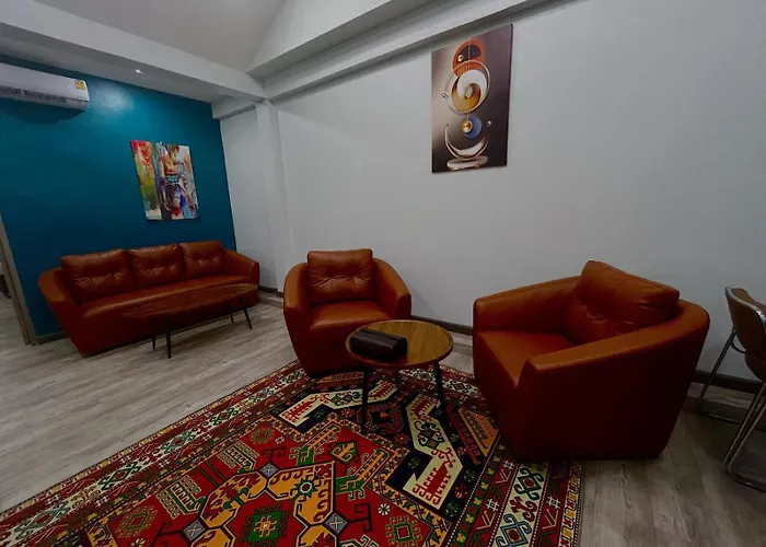 Skylink Homes - Pattunaam - Airport Link & Bts Chidlom Апарт-отель