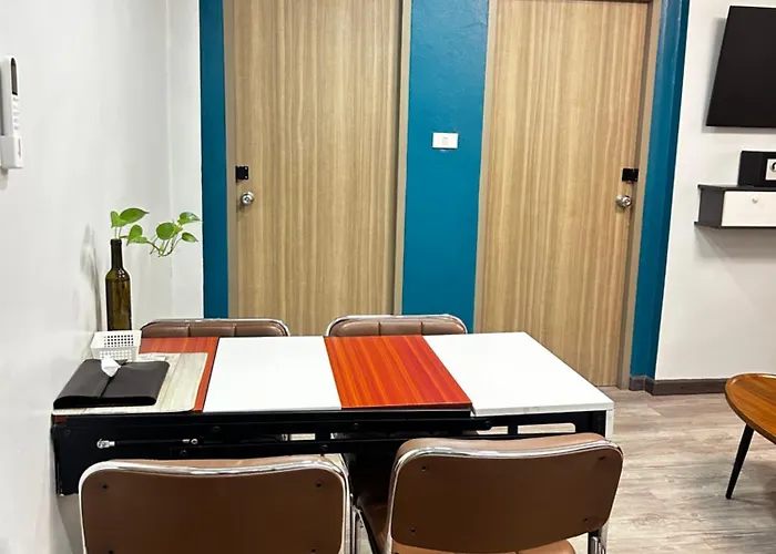 Skylink Homes - Pattunaam - Airport Link & Bts Chidlom Апарт-отель 3*