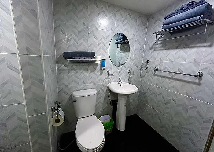 Skylink Homes - Pattunaam - Airport Link & Bts Chidlom 3*