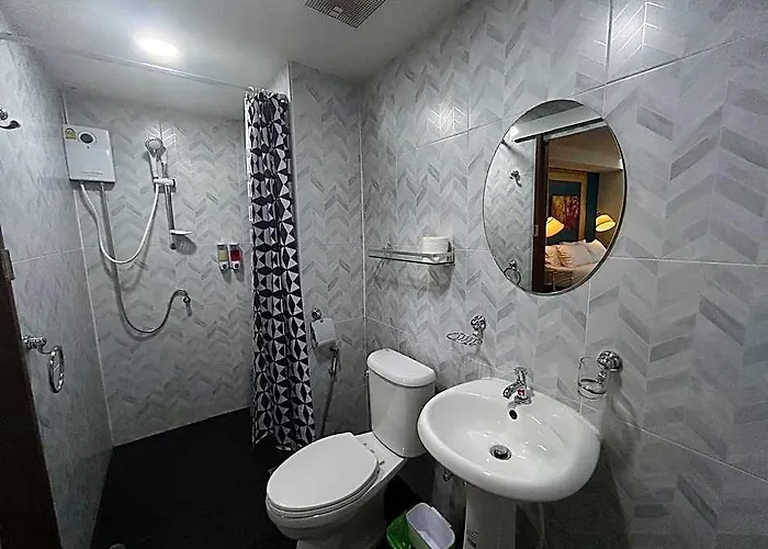 Skylink Homes - Pattunaam - Airport Link & Bts Chidlom 3* 曼谷